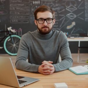 Student abroad attending therapy sessions online